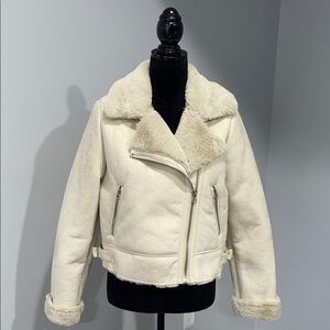 Stradivarius Cream faux Shearling Aviator Jacket size Small NEW